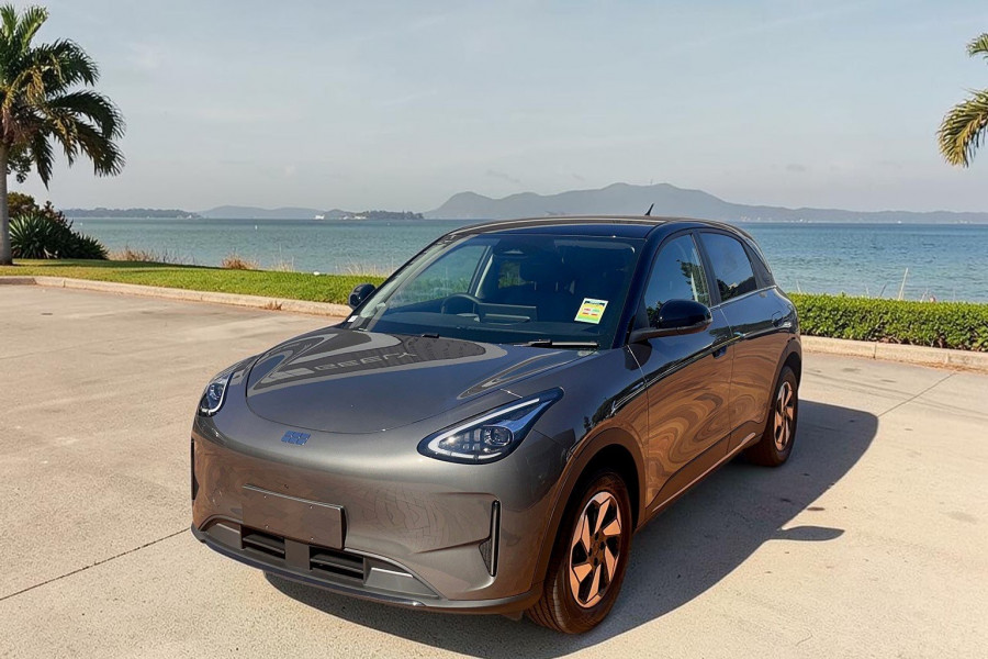 2026 Geely EX2 E22H Inspire Hatch Image 4