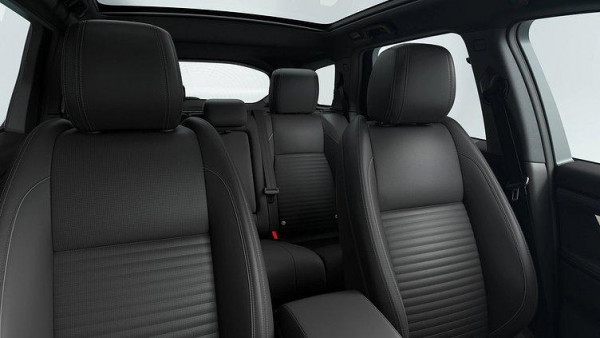 2025 MY25.5 Land Rover Discovery Sport L550 P250 Dynamic SE SUV image 6