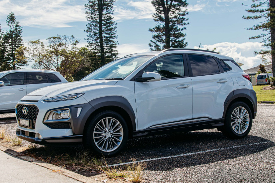 2017 MY18 Hyundai KONA OS Elite SUV Image 6