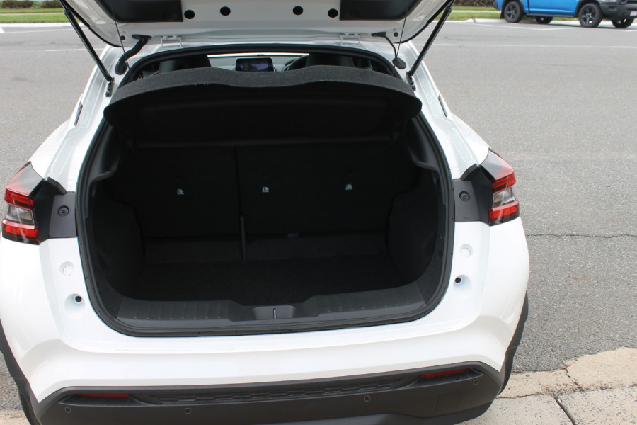 2020 Nissan JUKE F16 ST-L Suv Image 17