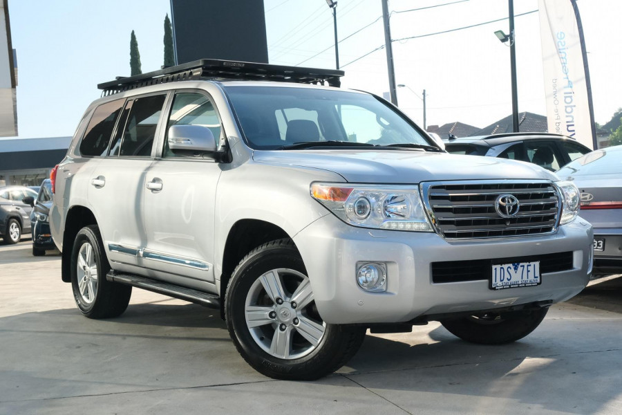 2014 MY13 Toyota LandCruiser VDJ200R Sahara SUV Image 1
