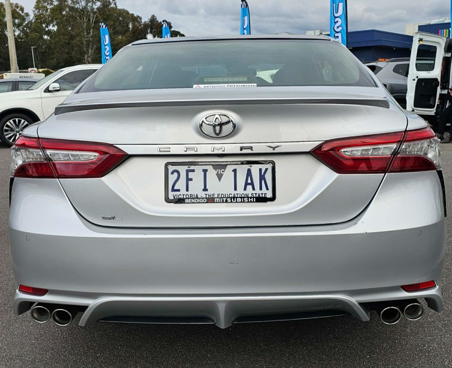 2018 Toyota Camry AXVH71R SL Sedan Image 5