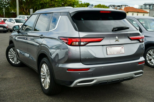 2024 Mitsubishi Outlander ZM LS SUV