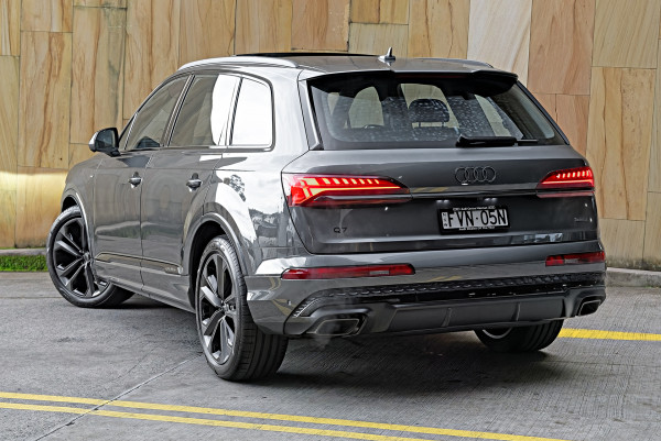 2026 MY25 Audi Q7 4M TFSI 185kW SUV image 2