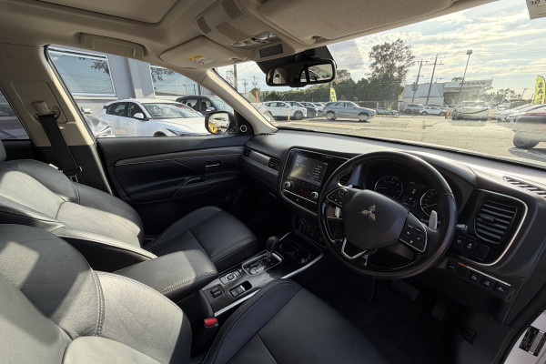 2019 MY20 Mitsubishi Outlander ZL Exceed SUV Image 18