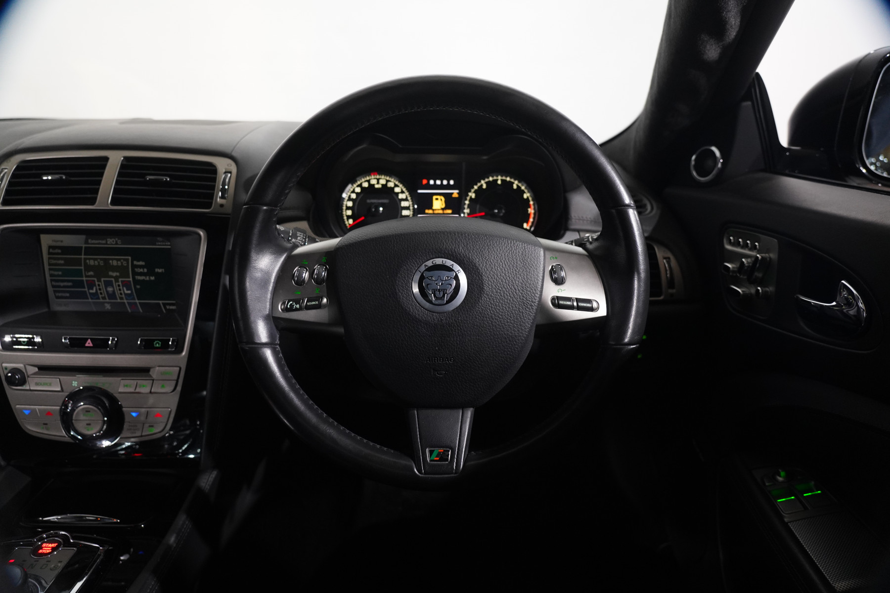 2010 Jaguar Xkr 5.0 Sc V8 Coupe Image 14