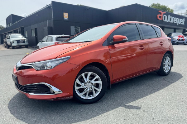 2017 Toyota Corolla ZRE182R Ascent Sport Hatch Image 1