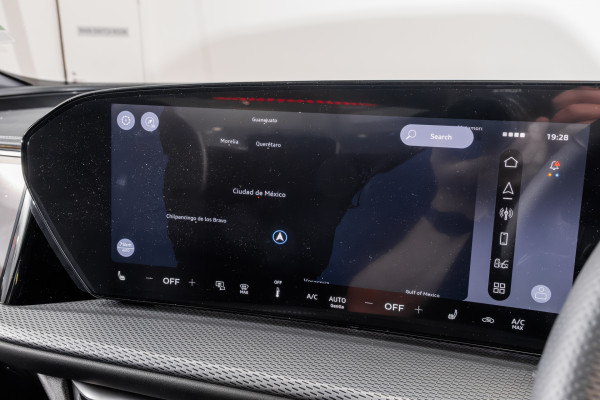 2026 Audi Q5 e-hybrid 270kW SUV image 15