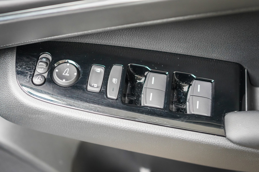 2023 MY22 Honda HR-V  e:HEV L SUV Image 14