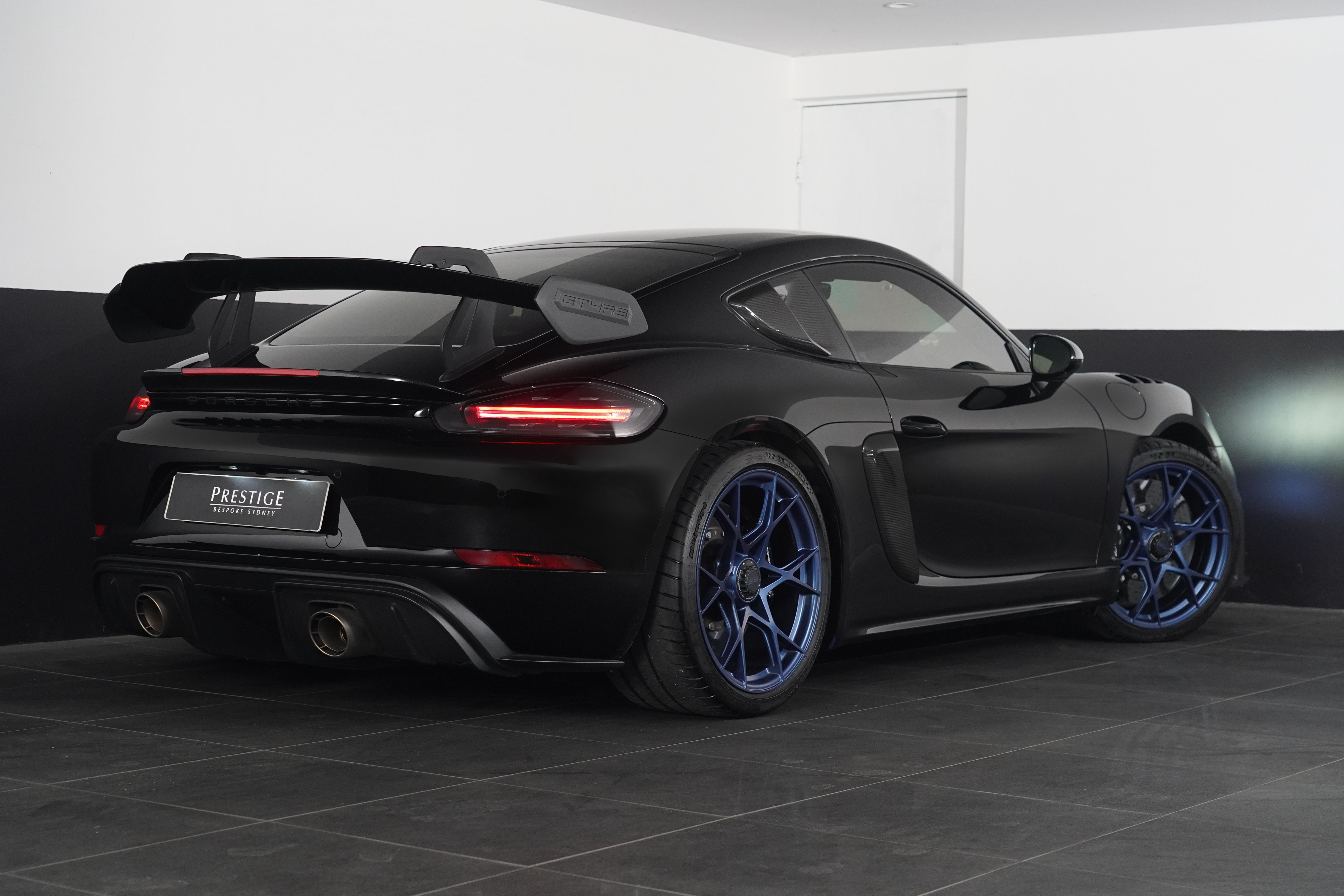 2023 Porsche 718 Cayman GT4 RS Coupe Image 27