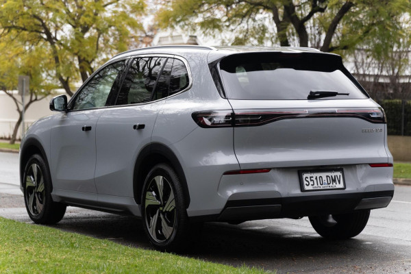 2026 MY27 Geely EX5 E245 Inspire Extended Range SUV image 2