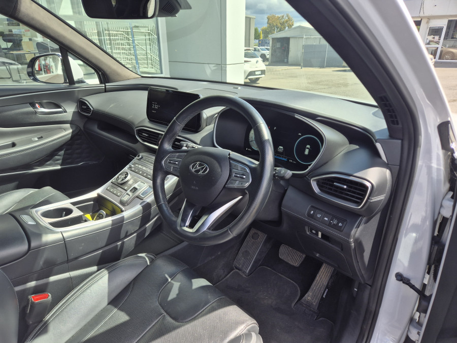 2021 Hyundai Santa Fe TM.V3 Highlander SUV Image 19