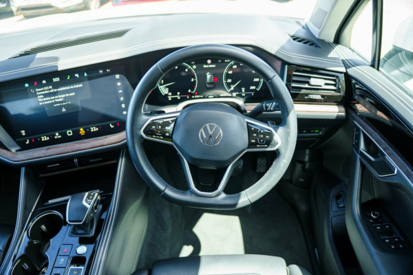 2023 MY24 Volkswagen Touareg RC 170TDI SUV Image 11