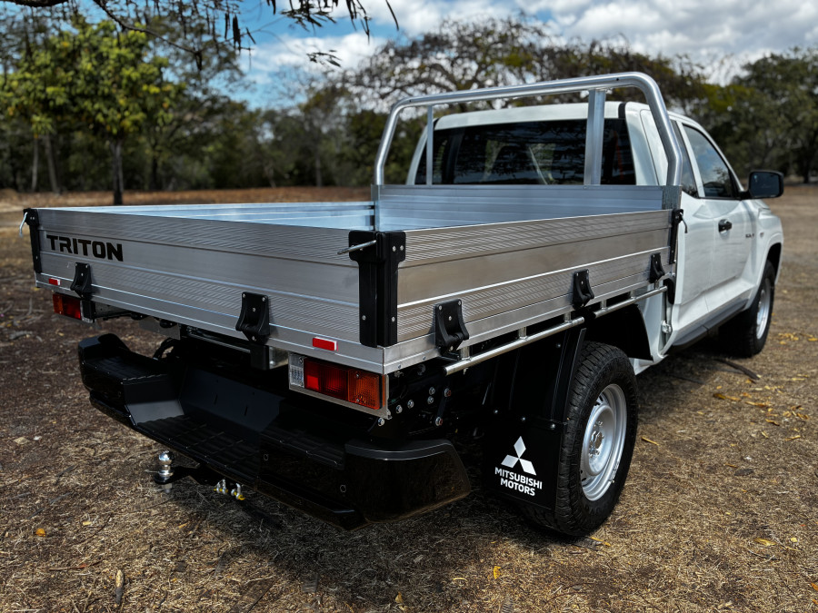 2026 Mitsubishi Triton MV  GLX Cab Chassis Image 6