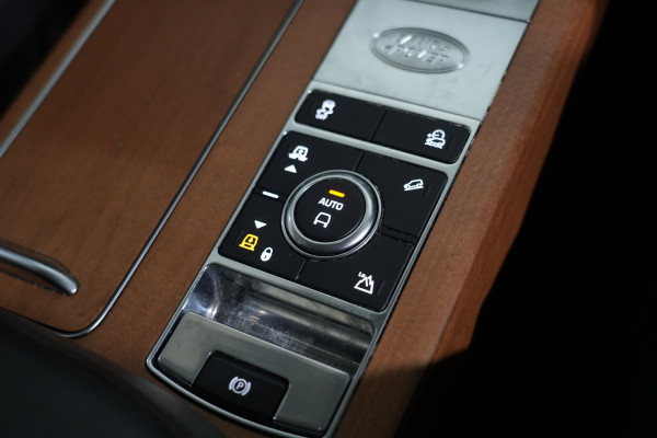 2019 Land Rover Range Rover SDV8 Autobiography SUV Image 14