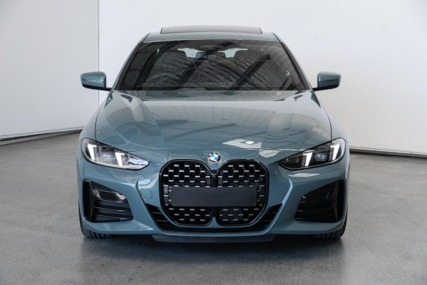 2025 BMW 4 Series G22 LCI 430i M Sport Coupe image 4