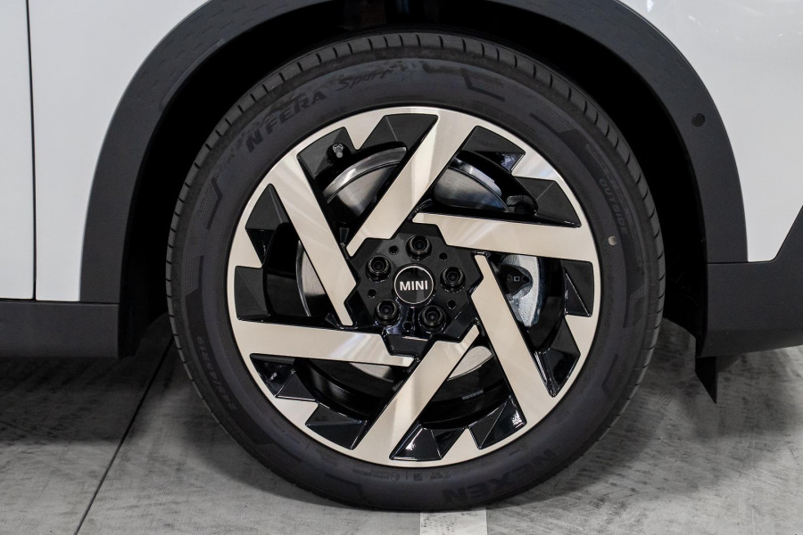 2026 MINI Countryman U25 SE Favoured SUV