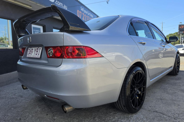 2004 Honda Accord Euro 7th Gen Luxury Sedan Image 7