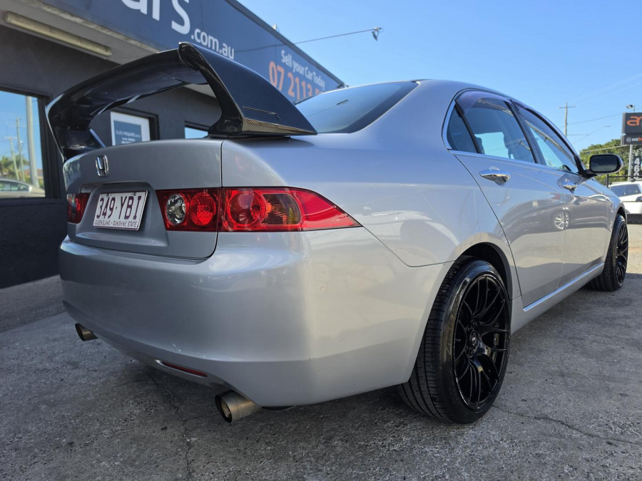 2004 Honda Accord Euro 7th Gen Luxury Sedan Image 7