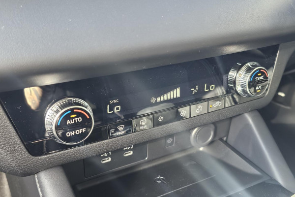 2026 Mitsubishi Outlander ZM LS SUV Image 18