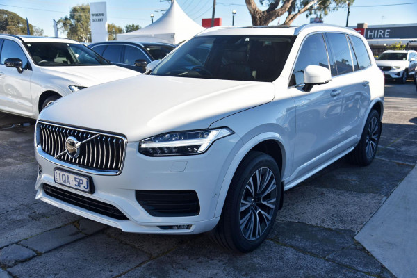 2021 Volvo XC90 L Series T6 Momentum SUV Image 3