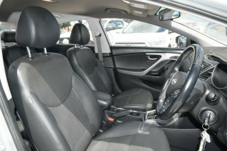 2015 Hyundai Elantra MD3 SE Sedan
