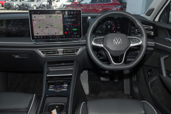 2026 Volkswagen Tiguan 150TSI eHybrid Elegance SUV image 7