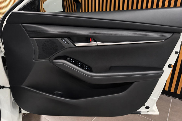 2026 Mazda 3 BP Series G20 Evolve Hatch Image 16
