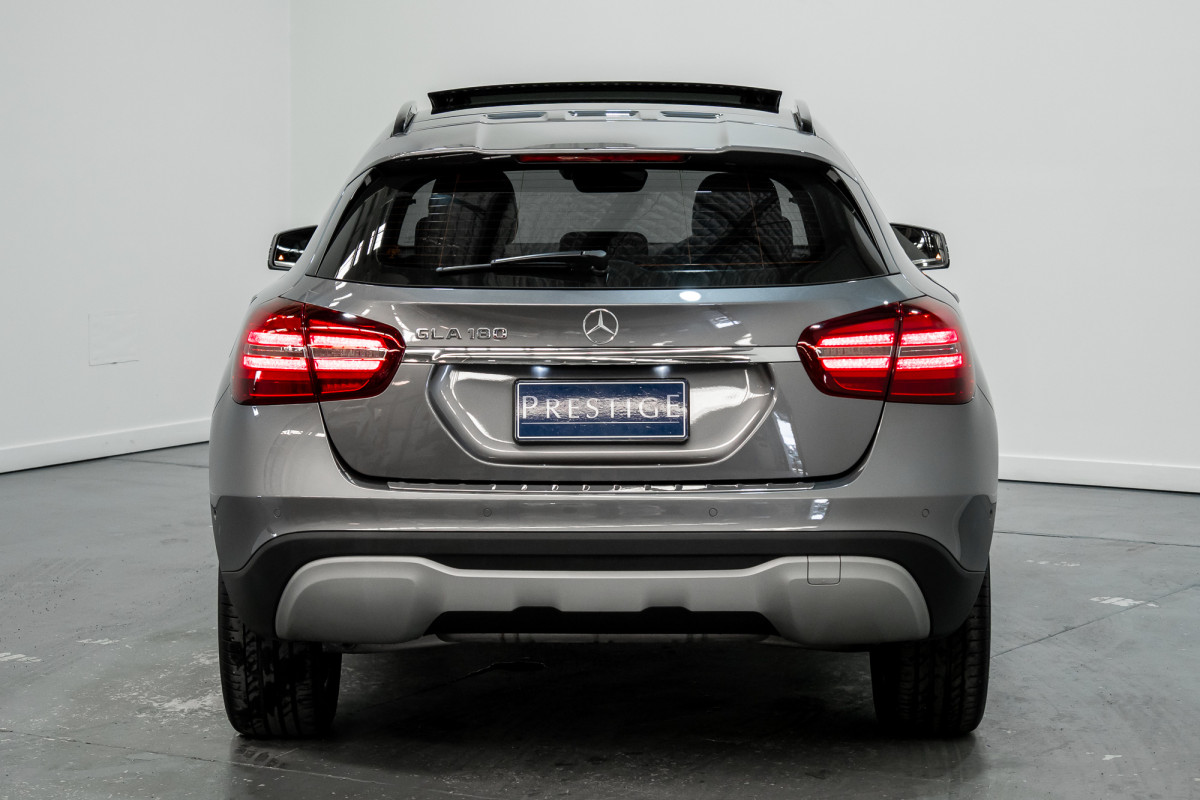 2017 Mercedes-Benz GLA-Class 180 SUV