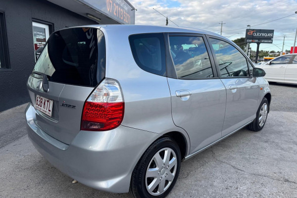 2007 Honda Jazz GD GLi Hatch Image 9
