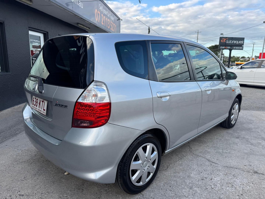 2007 Honda Jazz GD GLi Hatch Image 9