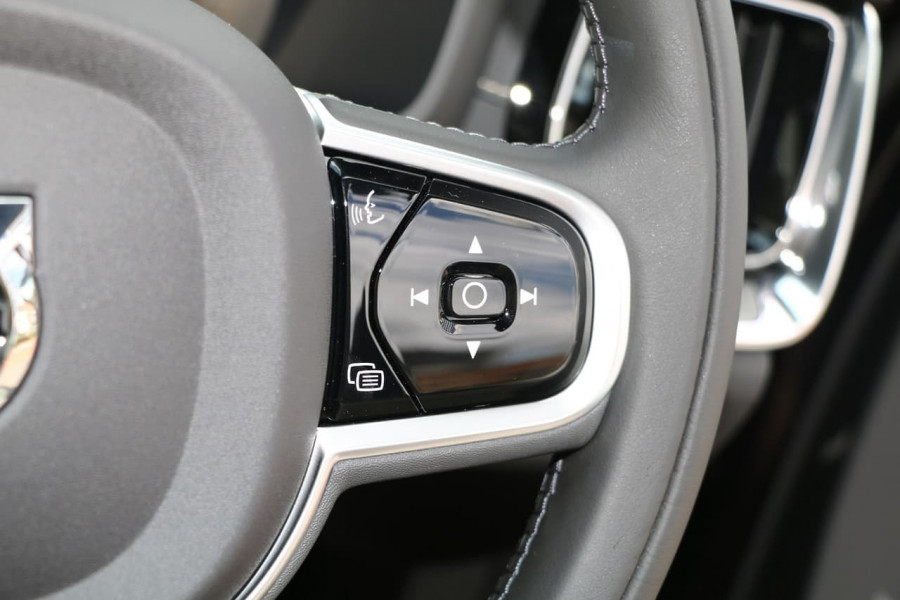 2019 MY20 Volvo S60 Z Series T5 Inscription Sedan Image 17
