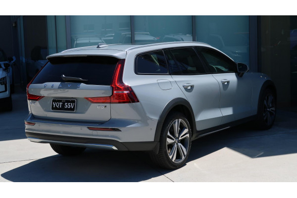 2023 MY24 Volvo V60 Cross Country Z Series Ultimate B5 Bright Wagon Image 6