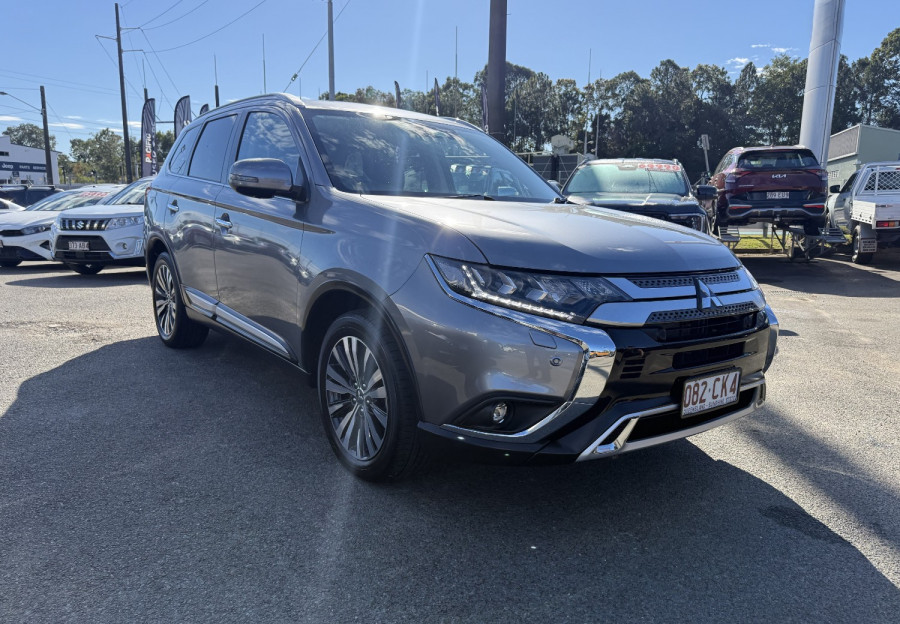 2021 Mitsubishi Outlander ZL Exceed SUV Image 3