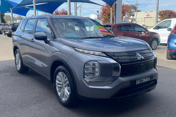 2022 Mitsubishi Outlander ZM ES SUV