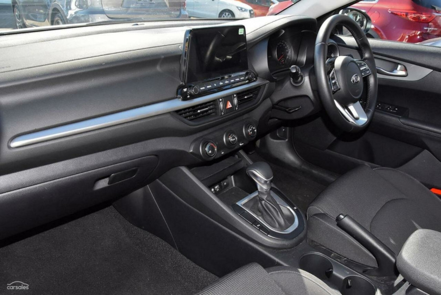 2020 Kia Cerato BD S Hatch Image 6