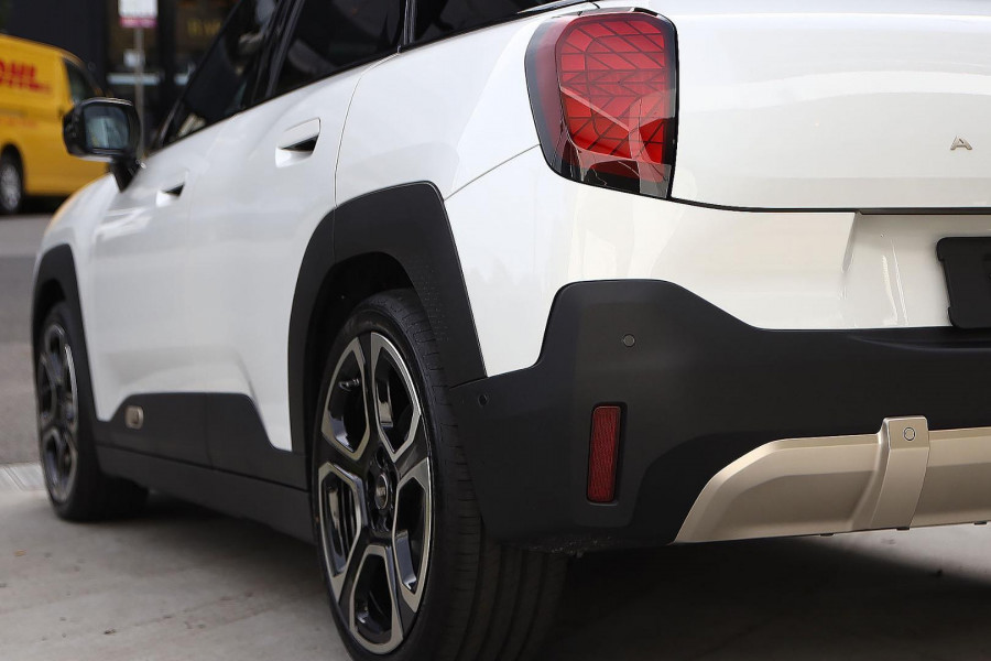 2026 MINI Aceman J05 SE Favoured Hatch