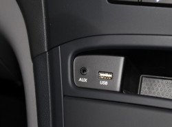 2017 Hyundai iLoad TQ3-V Series II Van Liftback