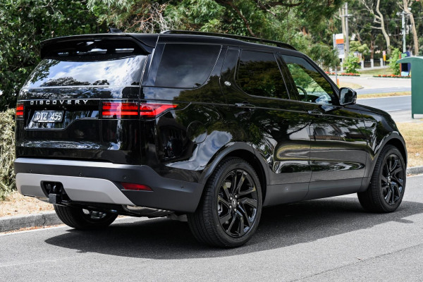2025 Land Rover Discovery Series 5 D350 S SUV image 3