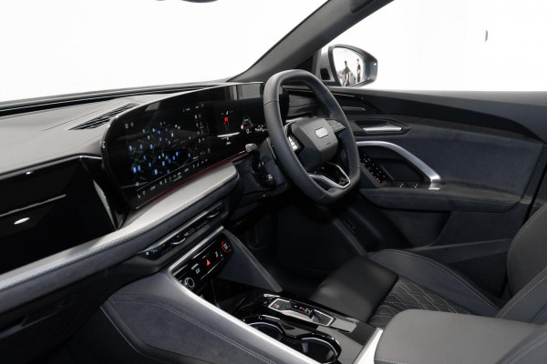 2025 Audi SQ5 GU  SUV image 8