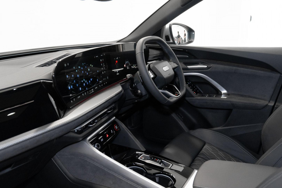 2025 Audi SQ5 GU  SUV