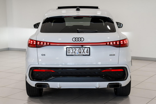 2026 Audi Q5 e-hybrid 270kW SUV image 5