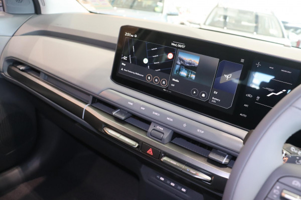 2026 MY27 Kia EV3 SV Air Long Range SUV Image 33