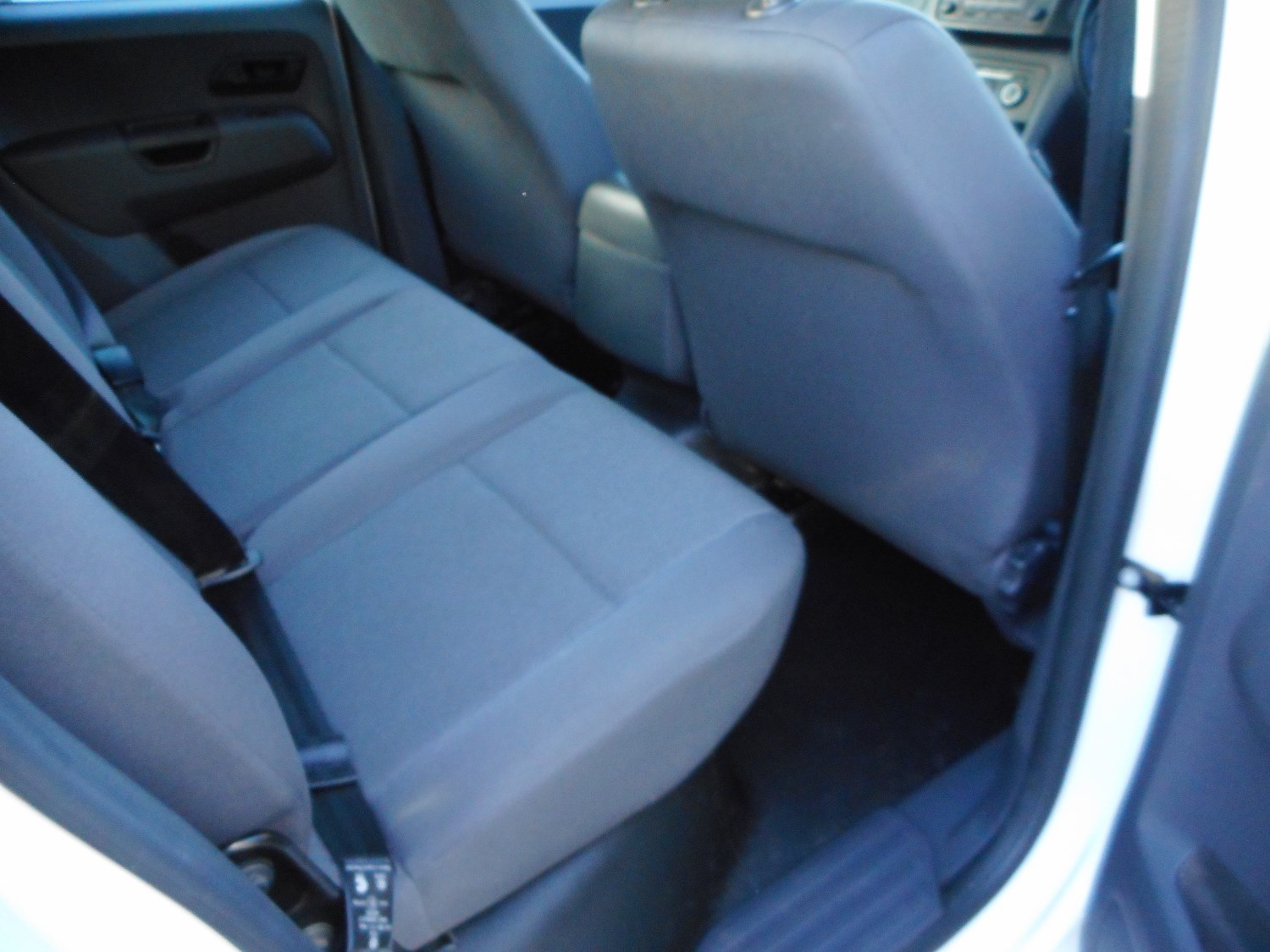 2015 Volkswagen Amarok Cab Chassis Image 11