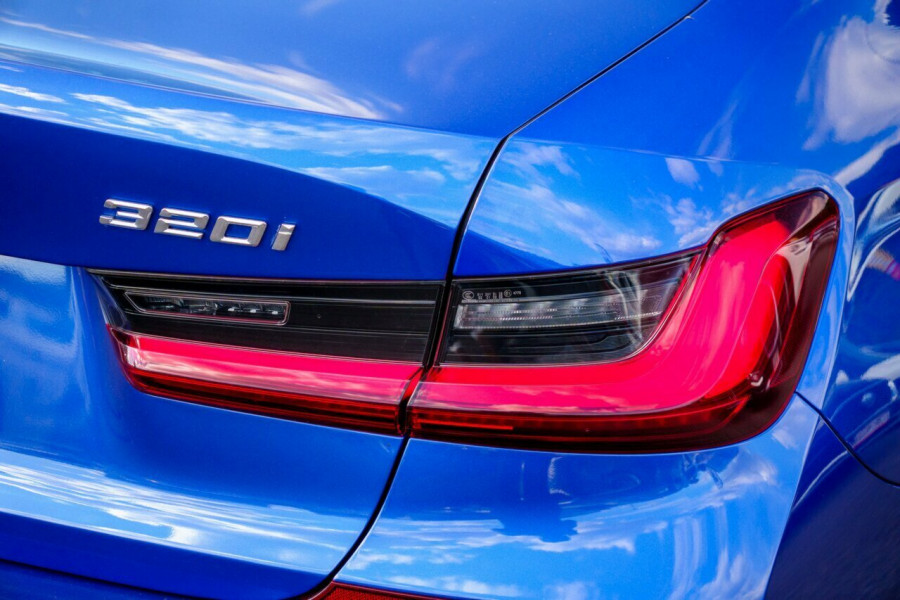 2022 BMW 3 Series G20 320i M Sport Sedan Image 7