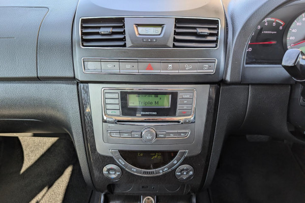 2014 SsangYong Rexton Y285 II SX SUV Image 17