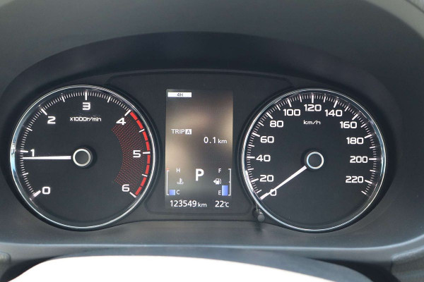 2017 Mitsubishi Pajero Sport QE Exceed SUV Image 15