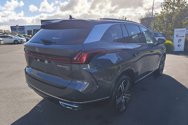2026 MG QS Essence SUV Image 5