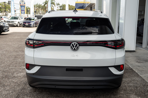 2026 Volkswagen ID. 4 E2 Pro SUV Image 5