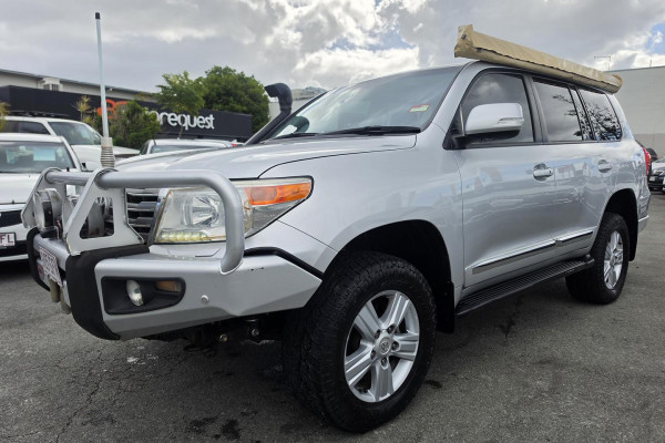 2012 MY10 Toyota LandCruiser VDJ200R Sahara SUV Image 3